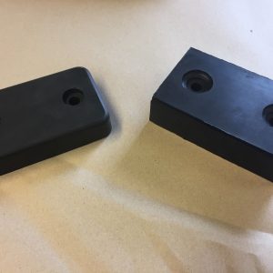 Rolls Royce phantom III Cast rubber upper & lower Radiator mounting blocks