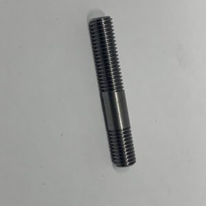 Rolls-Royce Phantom II inlet manifold to head stud O2 series on E84189 (loc K13)